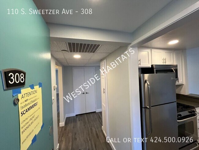 Building Photo - 110 Sweetzer Ave