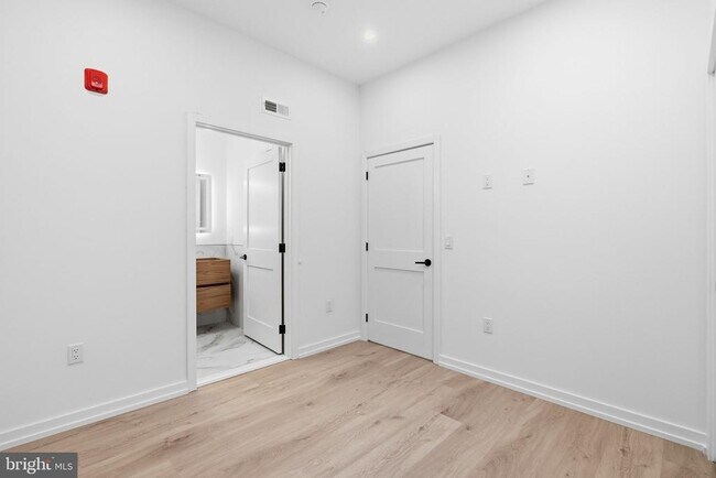 Building Photo - 1232 Chancellor St