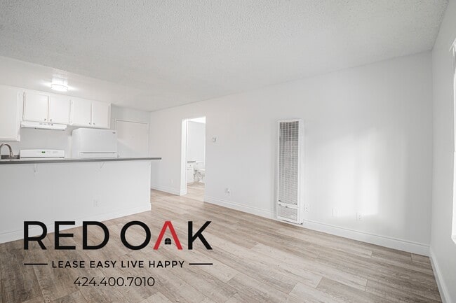 Building Photo - 706 McDonald Ave