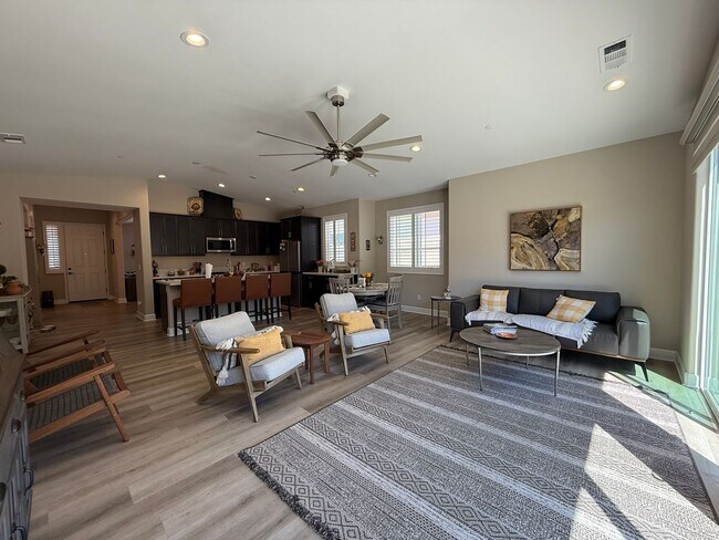 Building Photo - Beautiful Newer Meadows at Rice Ranch Sing...