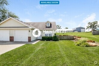 Building Photo - 1404 Eagle Dr
