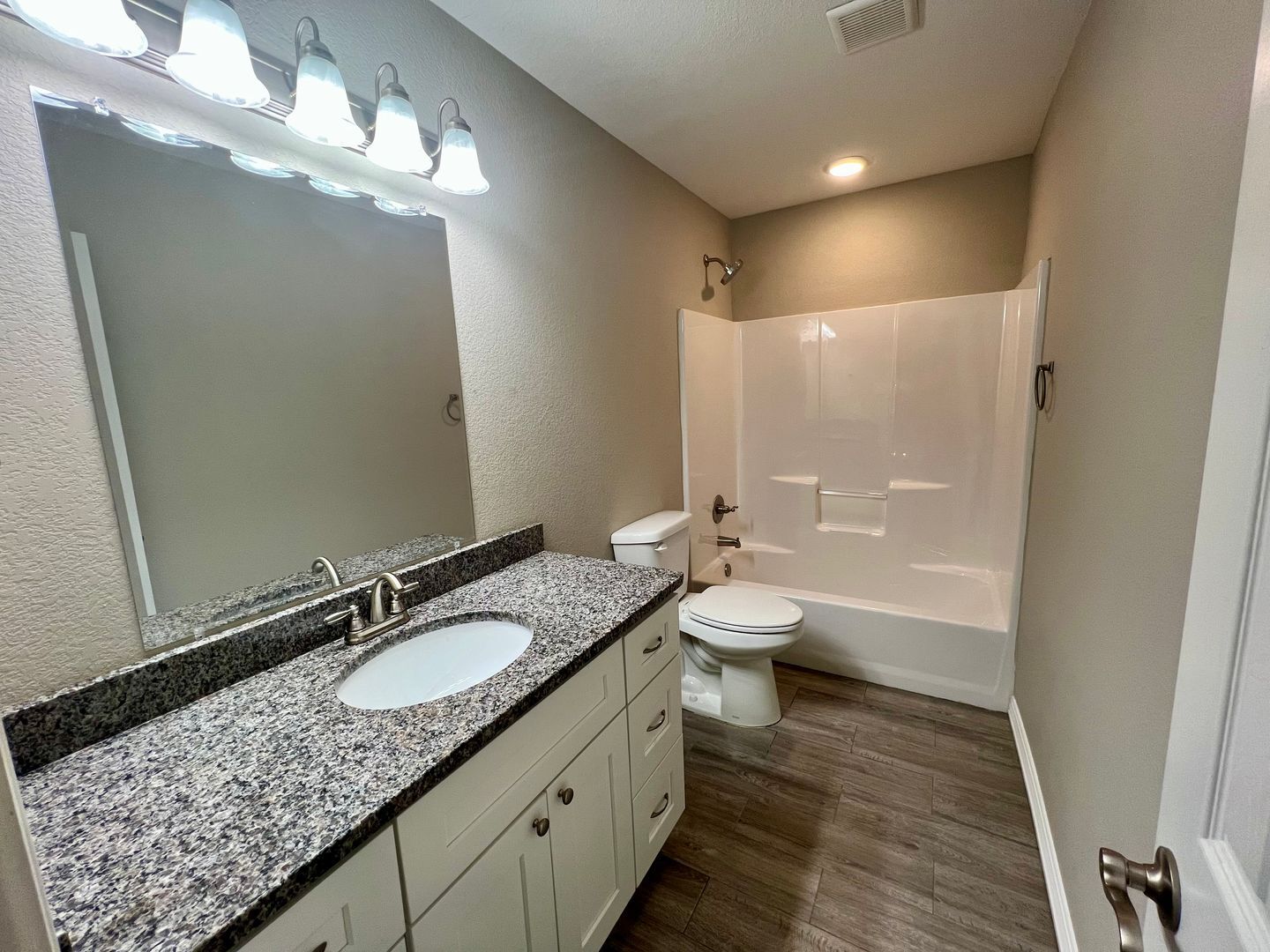 Building Photo - 6630 Leightyn Ln