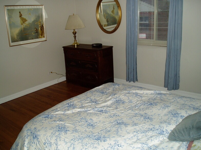 1st Bedroom, 11x17 - 1645 Winona Ct