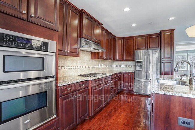 Building Photo - 1609 Poplar Run Dr