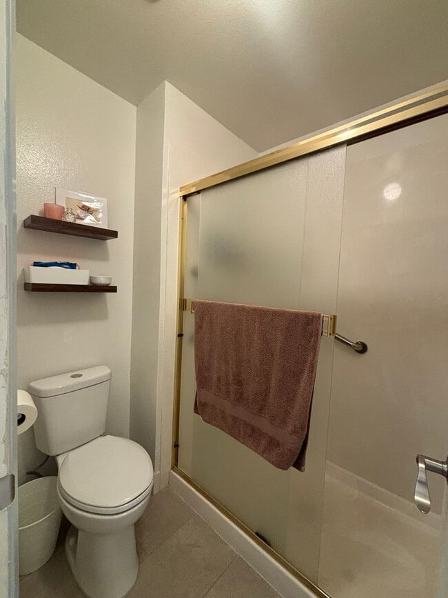 Building Photo - Beautiful Single-Story Gem in Vacaville!