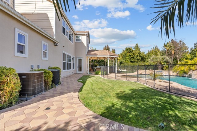 Building Photo - 4132 Prado De Las Cabras