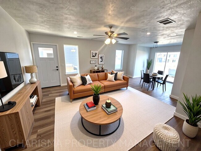 Building Photo - Tunis Drive Townhomes