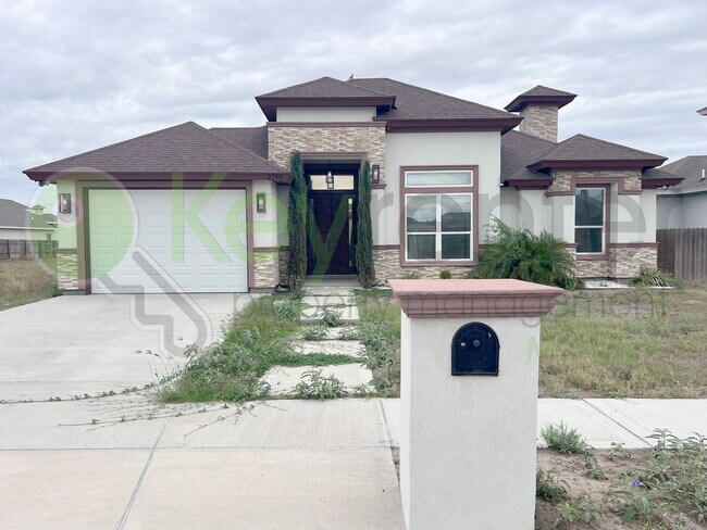 Building Photo - Beautiful 3 bedroom/ 2.5 bath Home in Edinburg - $500 off the First Month Rent!!!