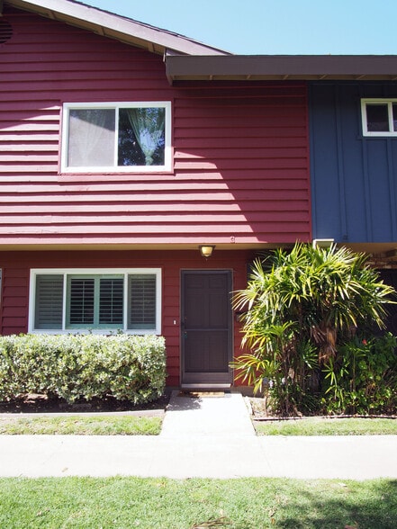 Building Photo - 13660 Red Hill Ave