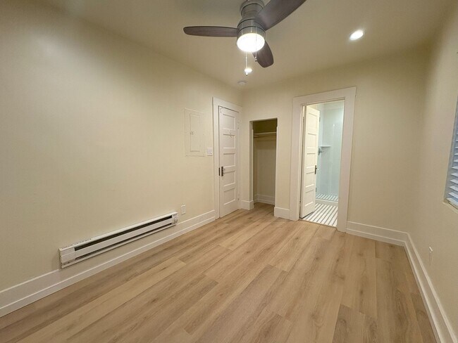 Building Photo - Cozy Cottage in Palo Alto – Fully Renovated