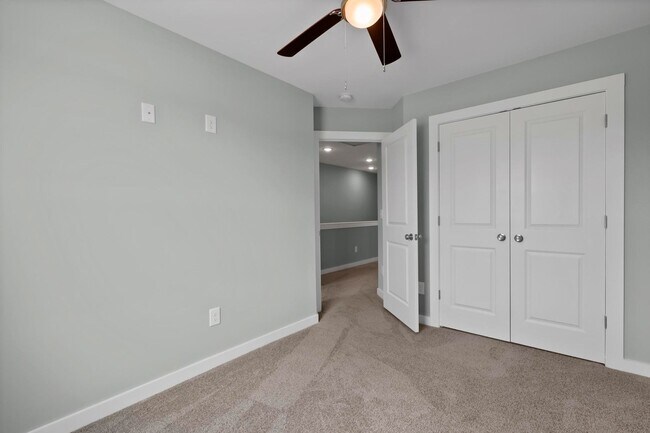 Building Photo - Coastal Townhouse For Rent!