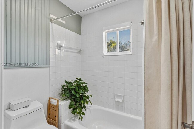 Building Photo - 1416 Canary Island Dr