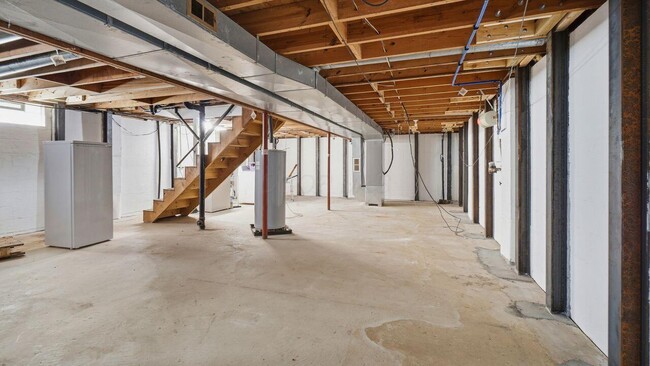 Building Photo - 4432 White Rd