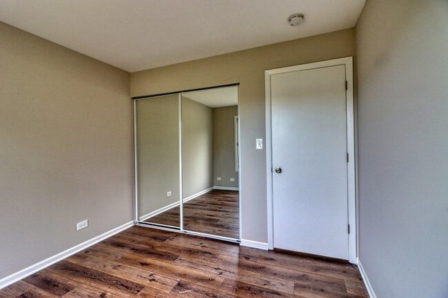 Building Photo - 364 Grissom Ct