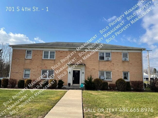 Building Photo - 701 S 4th St