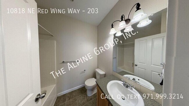 Building Photo - 10818 NE Red Wing Way