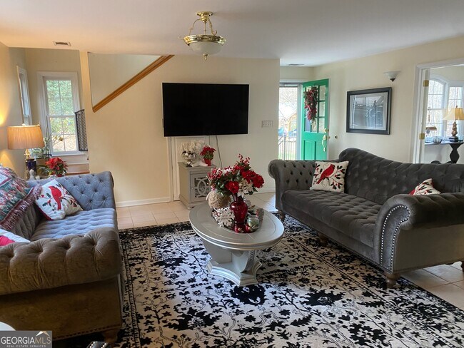 Building Photo - 919 Arnold Bottoms Rd