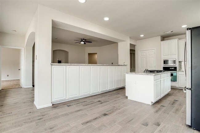 Building Photo - 5818 Pebble Bank Ln