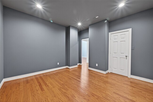 Building Photo - 1105 Wagner St