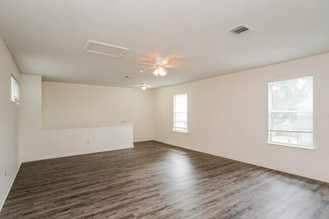 Building Photo - 6902 Fawn River Dr