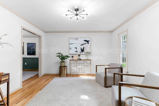 Building Photo - 504 Winamack Ct