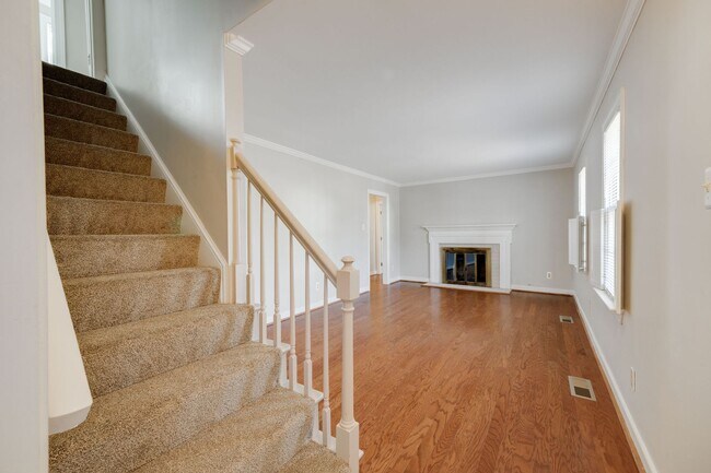 Building Photo - PRICE DROP on Beautiful 4 Bedroom 3 Bathroom Home in North Chesterfield ***Available Early April***