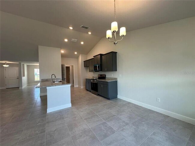 Building Photo - 4984 SW 91st PL