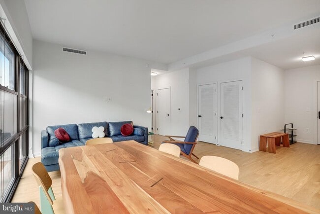 Building Photo - 1625 Eckington Pl NE