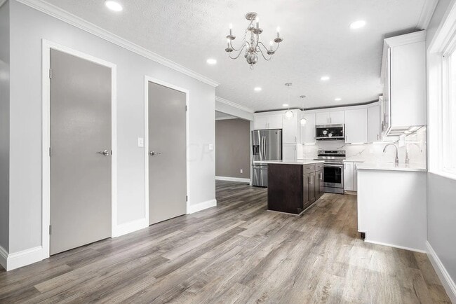 Building Photo - 2125 Scottingham Dr