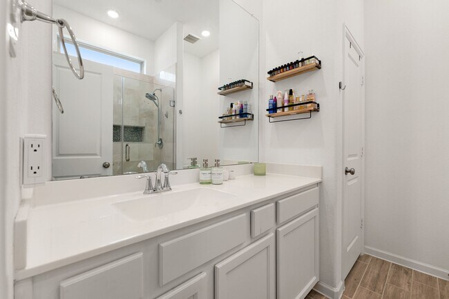 Building Photo - 3455 Warwick River Trl