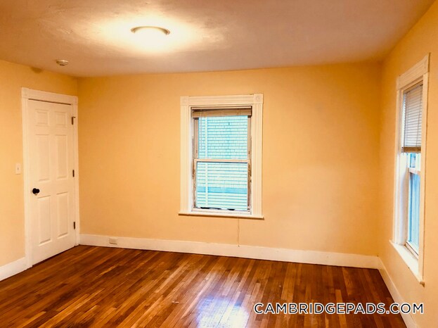 Building Photo - 5-7 Blake St.