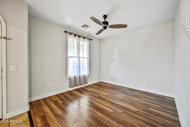 Building Photo - 839 S Adam Wy