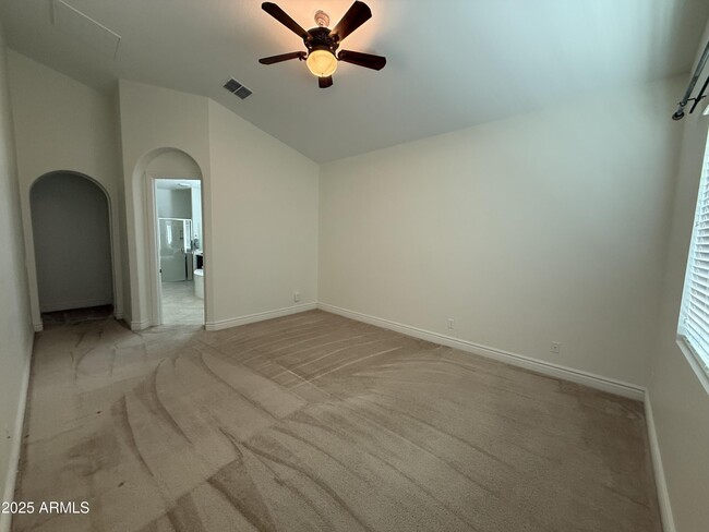 Building Photo - 4333 E Grand Canyon Dr