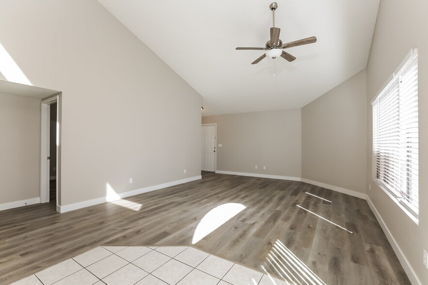 Building Photo - 7761 Success Ct