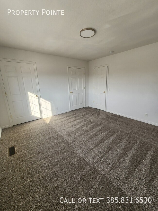 Building Photo - 1587 S 2000 W