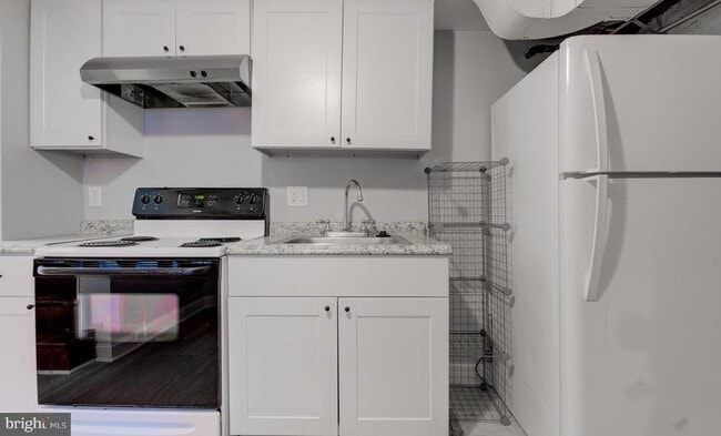 Building Photo - 6916 New Hampshire Ave