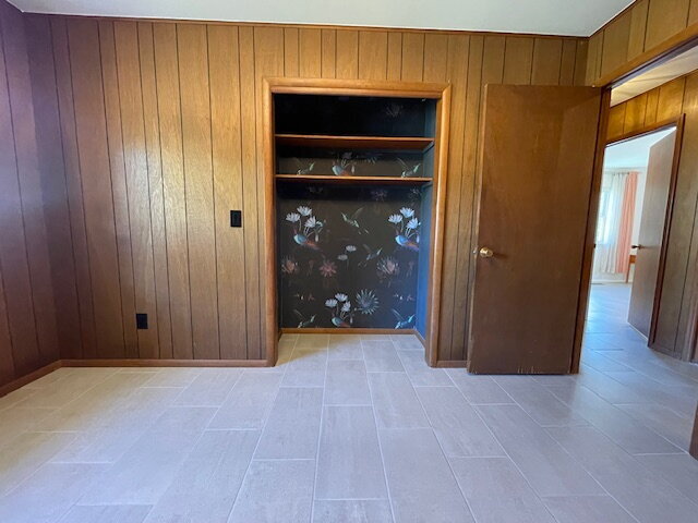 Building Photo - 209 Sanders Ave