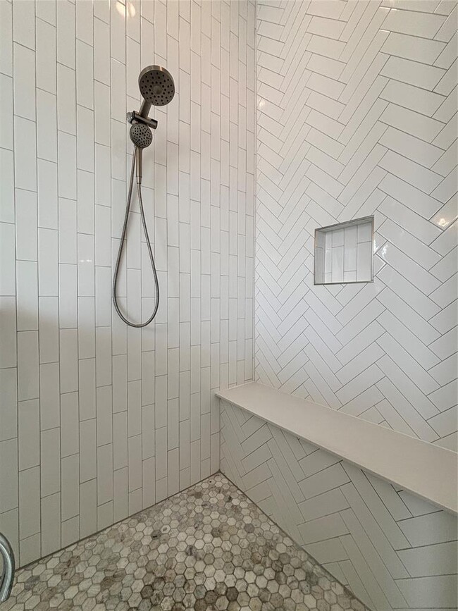 Building Photo - 19521 Tranquility Fls Cv