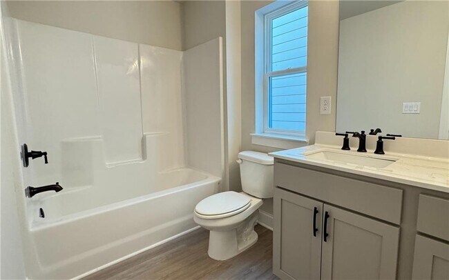 Building Photo - 709 Stickley Oak Way