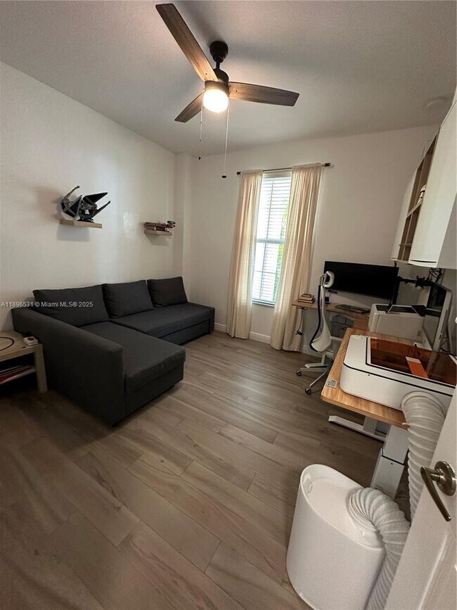 Building Photo - 2662 SW 118 Rd