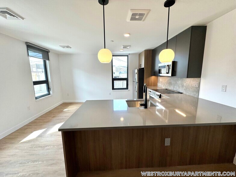 Building Photo - 199 Gardner St