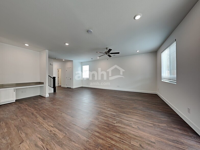 Building Photo - 2715 Hot Cider Ave