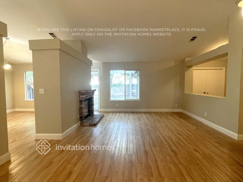 Building Photo - 2522 Drummond Dr