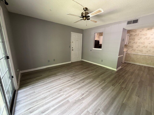 Building Photo - 5611 Hornaday Rd