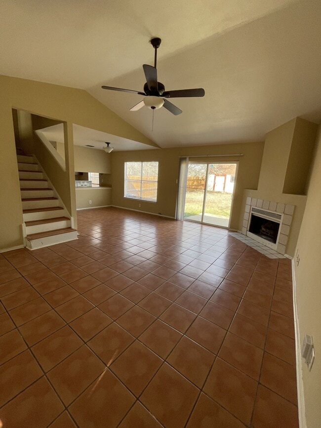 Building Photo - 9931 Village Briar