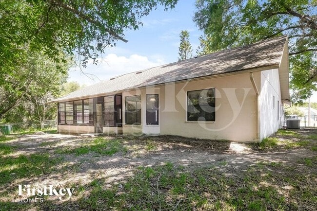 Building Photo - 8604 Knob Hill Ct