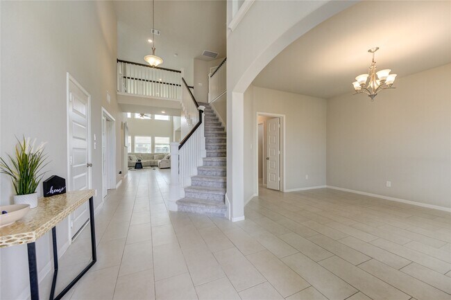 Building Photo - 7735 Wright Wood Dr