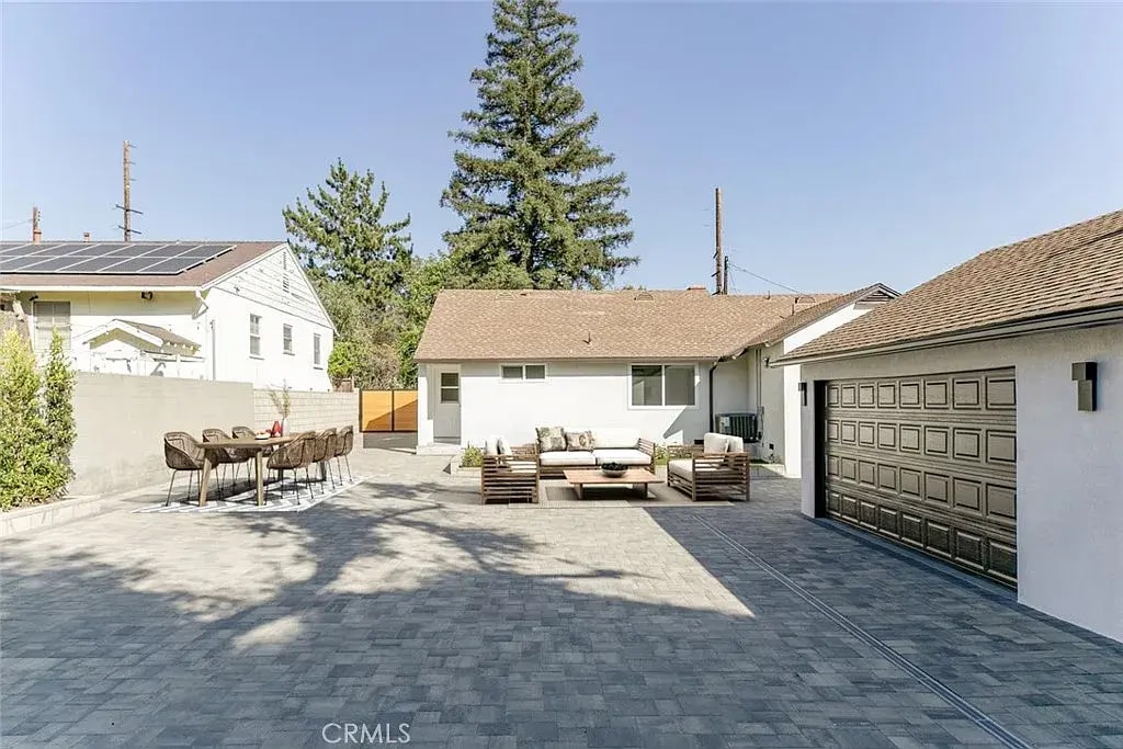 Building Photo - 4825 Angeles Crest Hwy