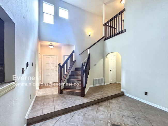 Building Photo - 1203 Ivybridge Dr