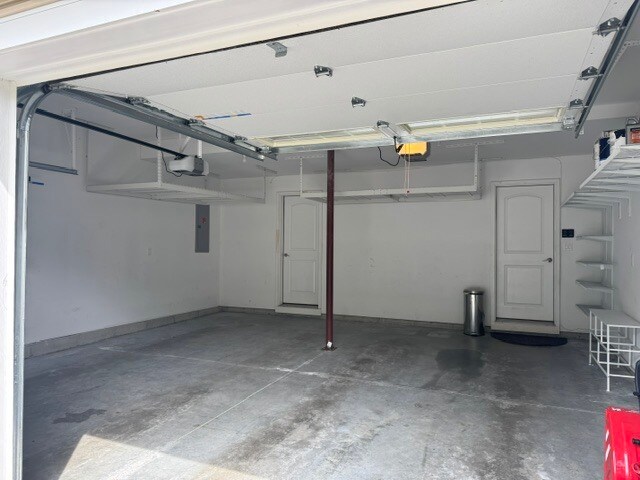 Building Photo - 16 Juniper Hill Rd